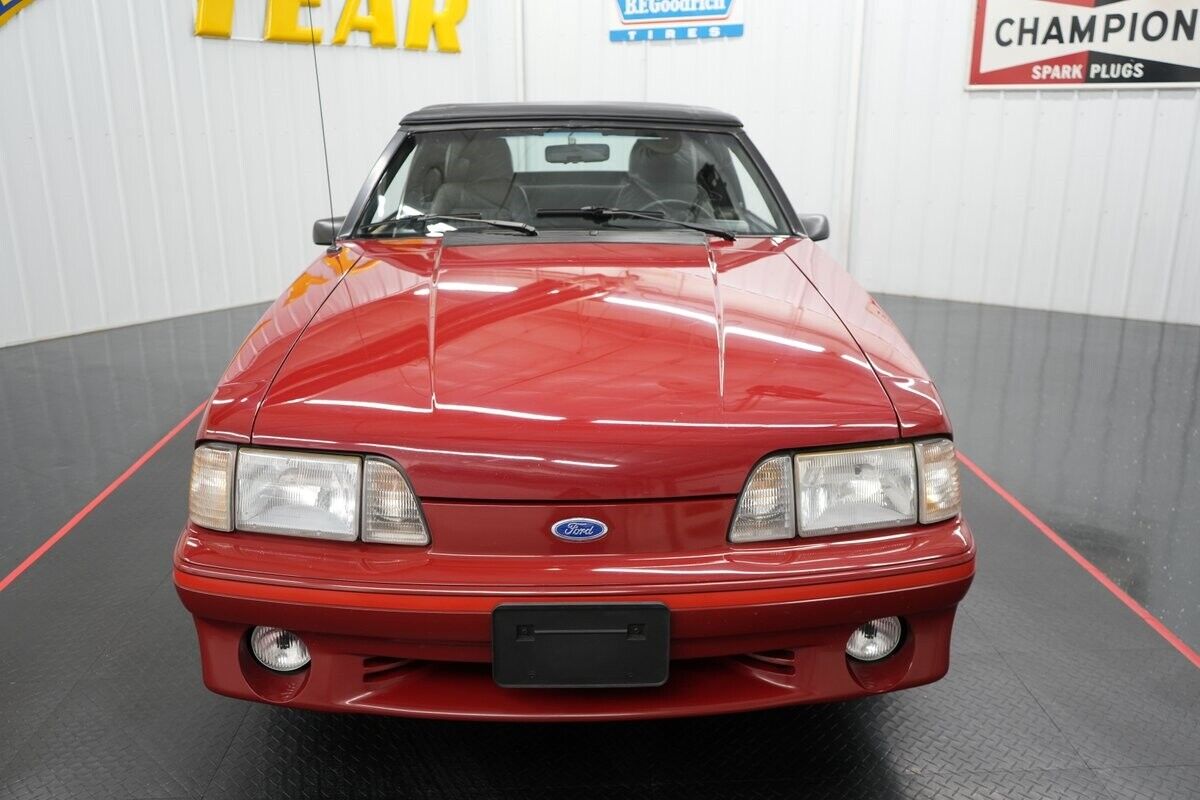 Ford-Mustang-GT-Convertible-1987-Convertible-27
