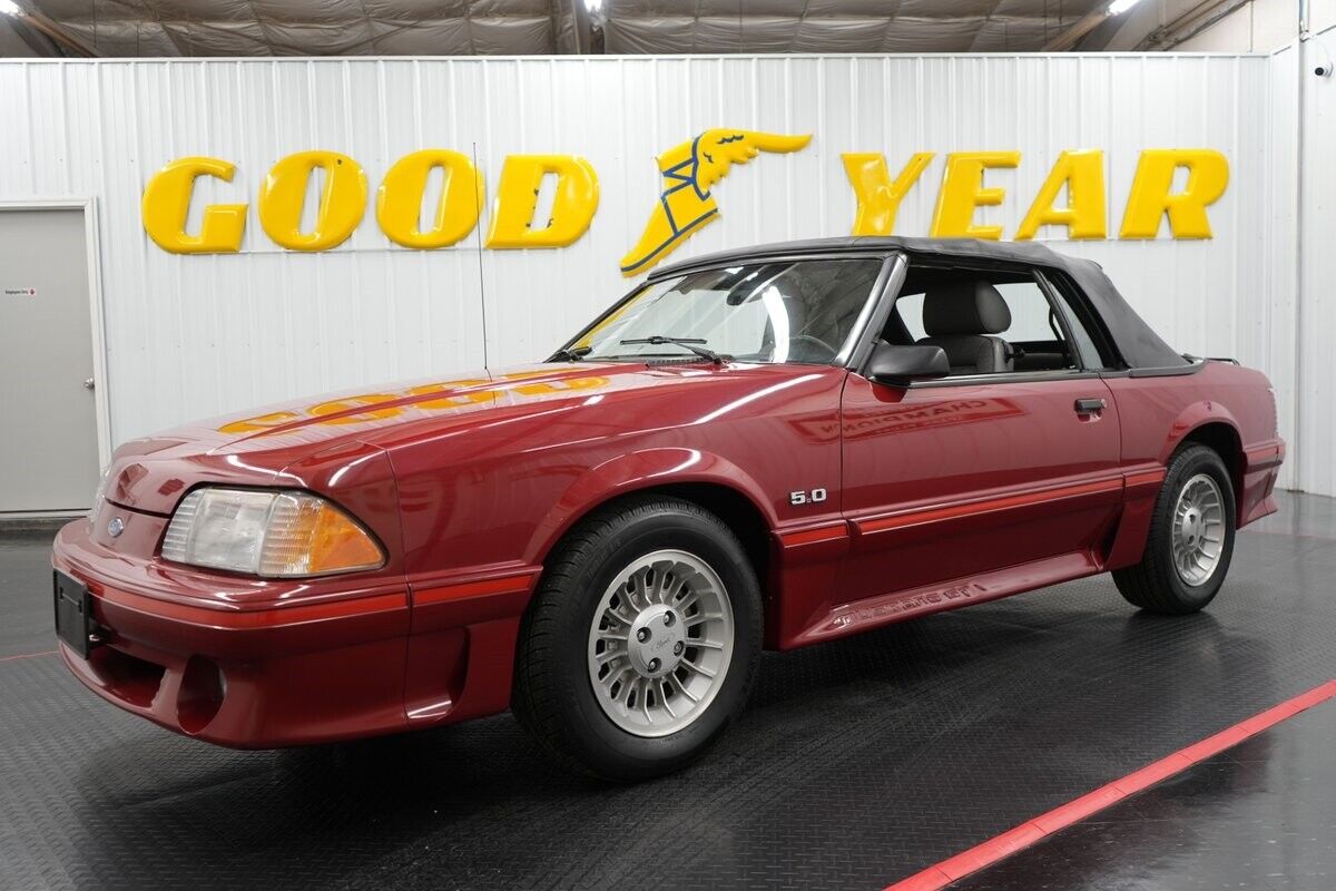 Ford-Mustang-GT-Convertible-1987-Convertible-3