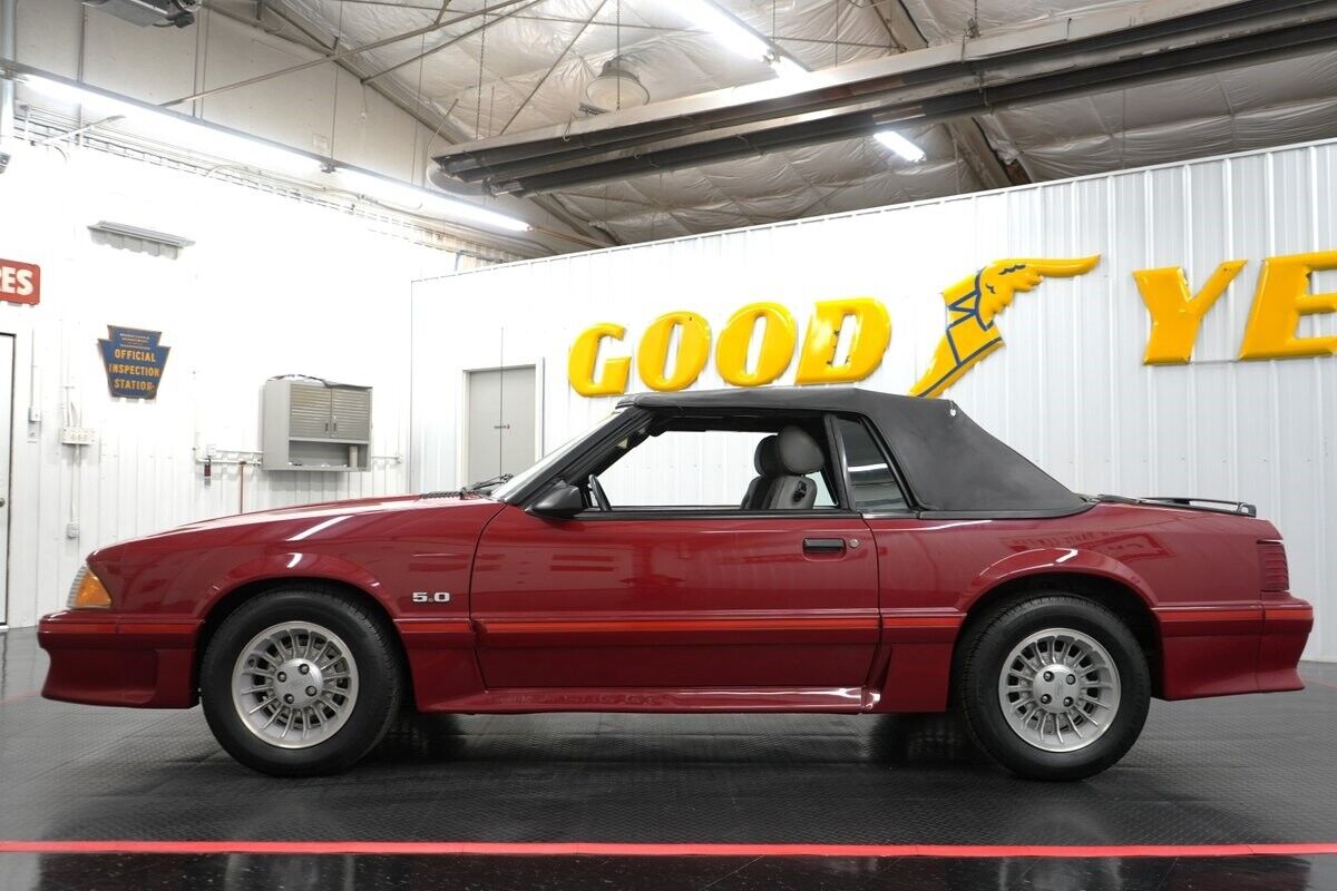 Ford-Mustang-GT-Convertible-1987-Convertible-5