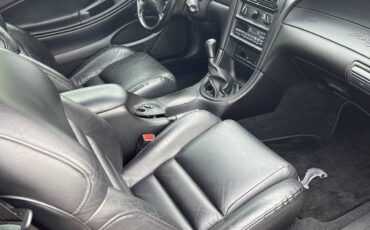 Ford-Mustang-cobra-1995-12