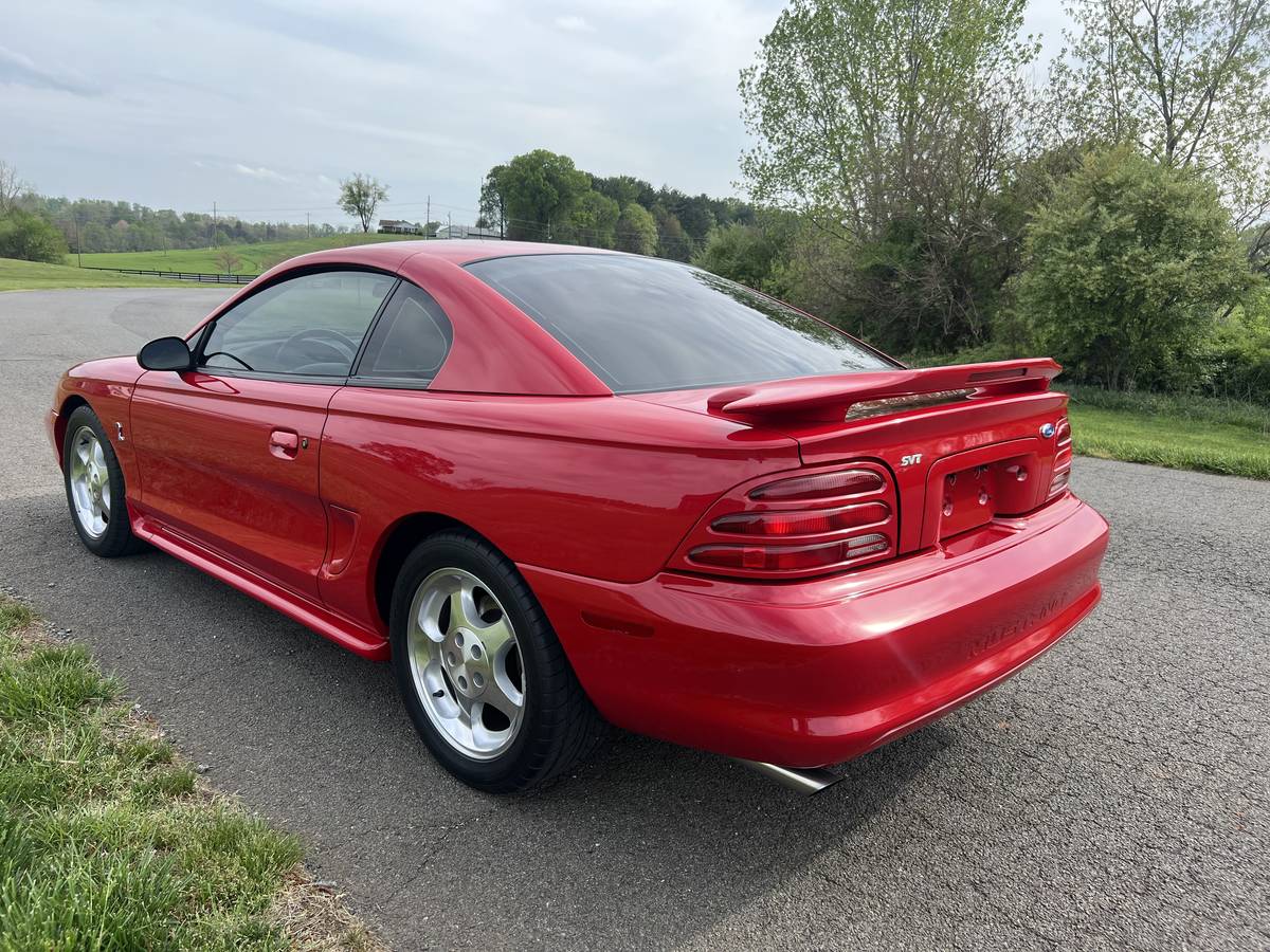Ford-Mustang-cobra-1995-2
