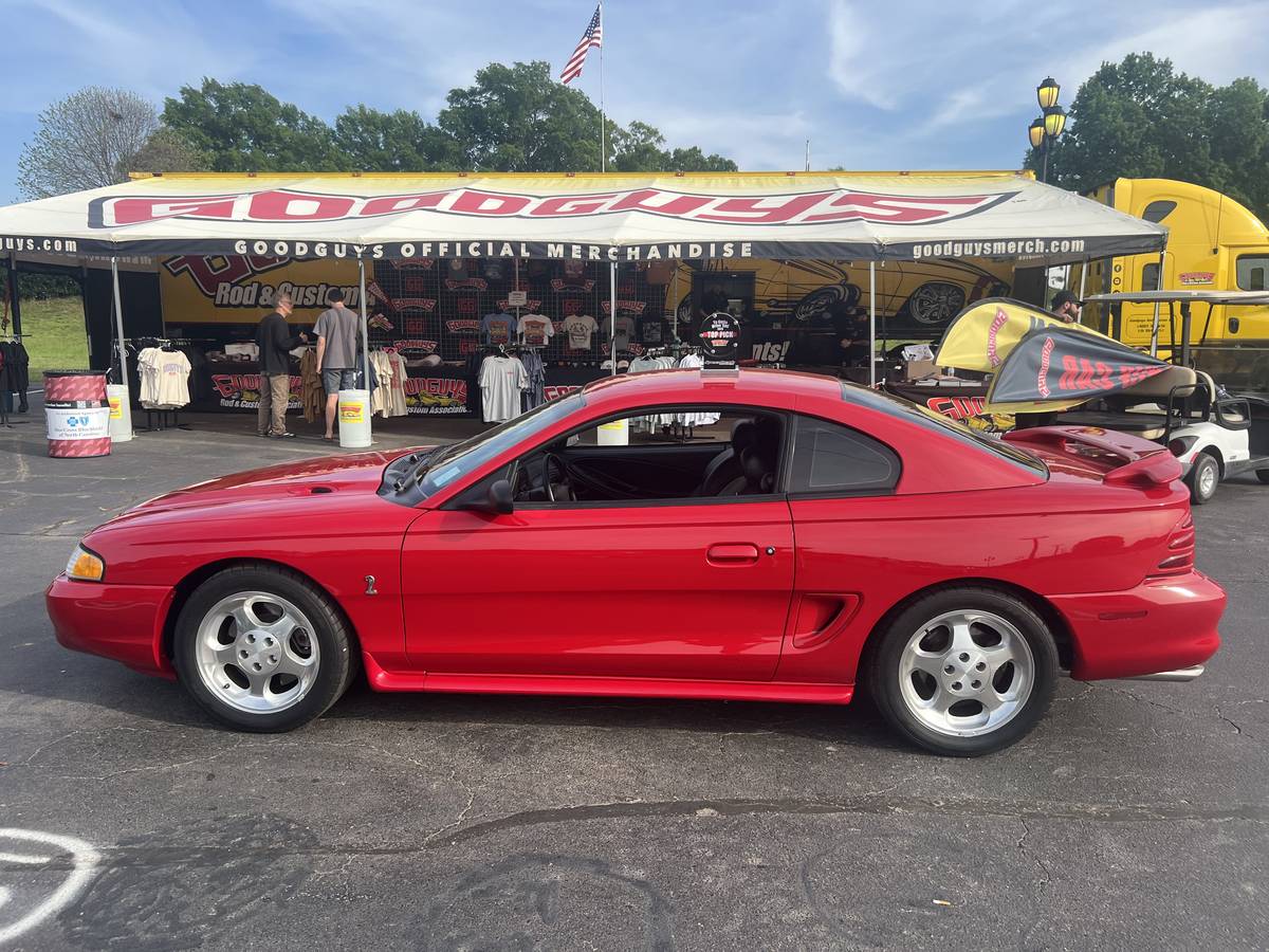 Ford-Mustang-cobra-1995-21