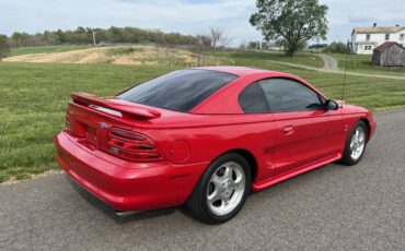 Ford-Mustang-cobra-1995-4