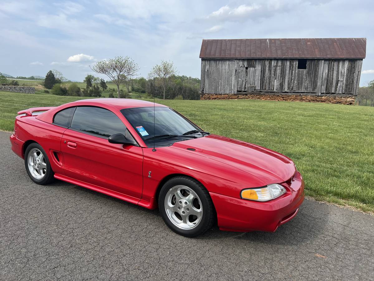 Ford-Mustang-cobra-1995-6