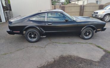 Ford-Mustang-cobra-2-1976-black-6