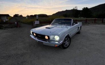 Ford-Mustang-convertible-1966-white-14