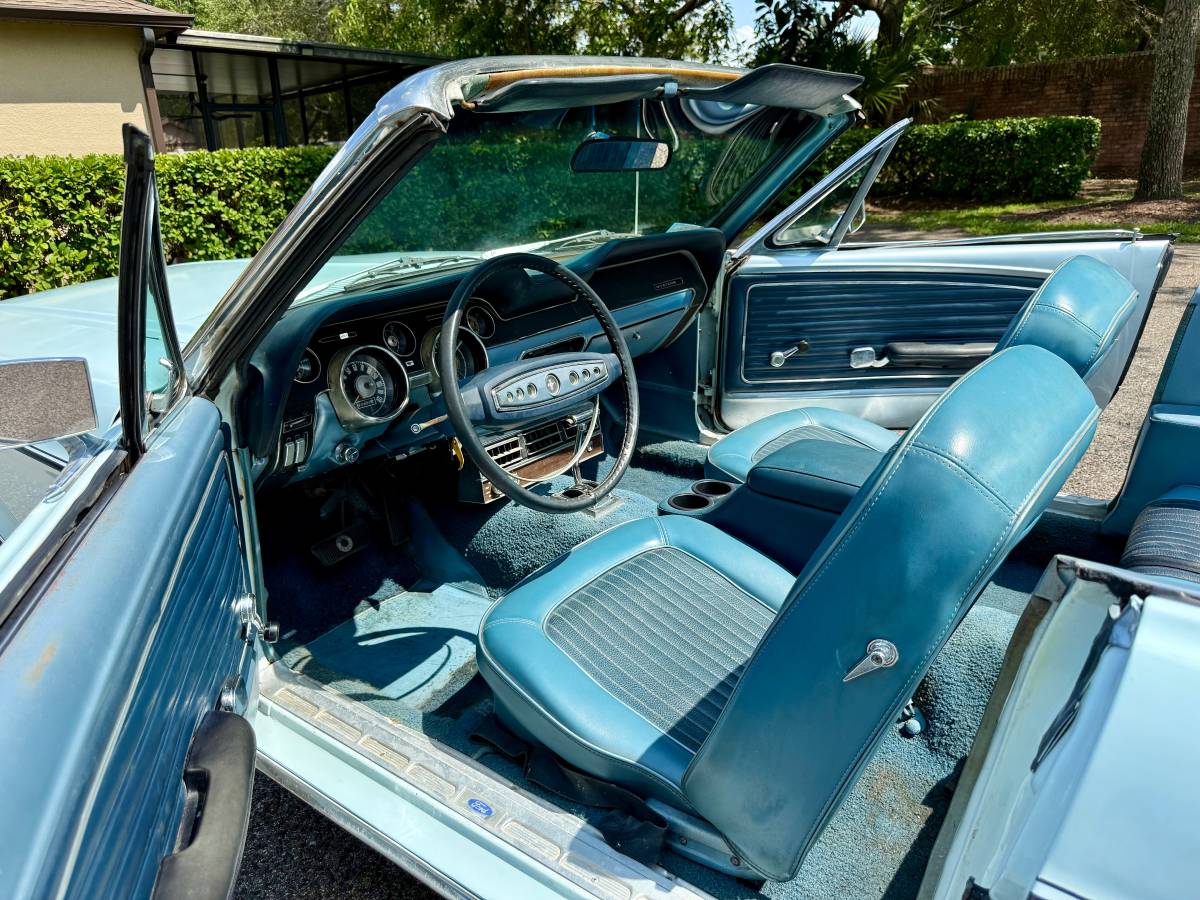 Ford-Mustang-convertible-1968-10
