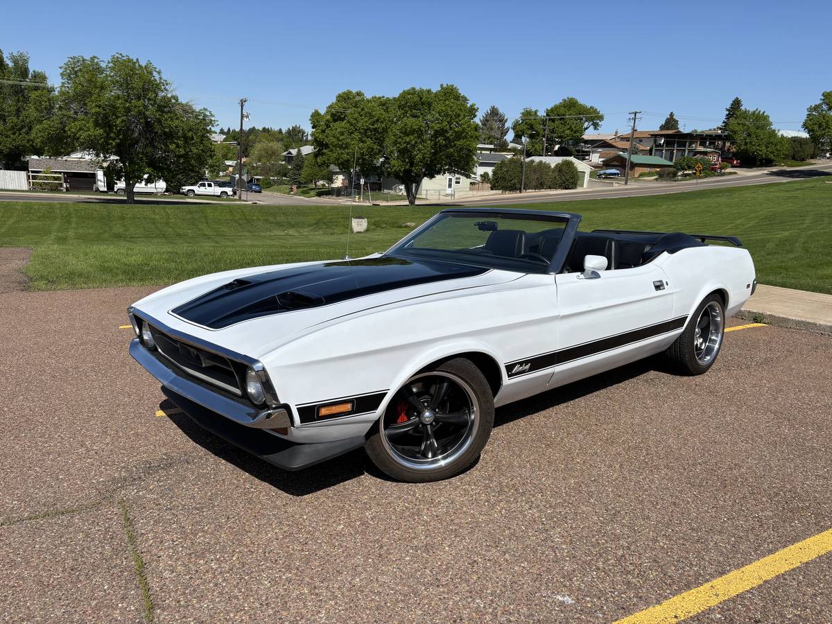 Ford-Mustang-convertible-1972-white-22