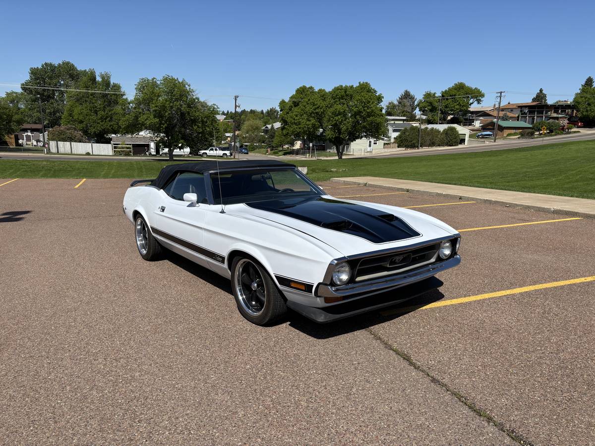 Ford-Mustang-convertible-1972-white-4