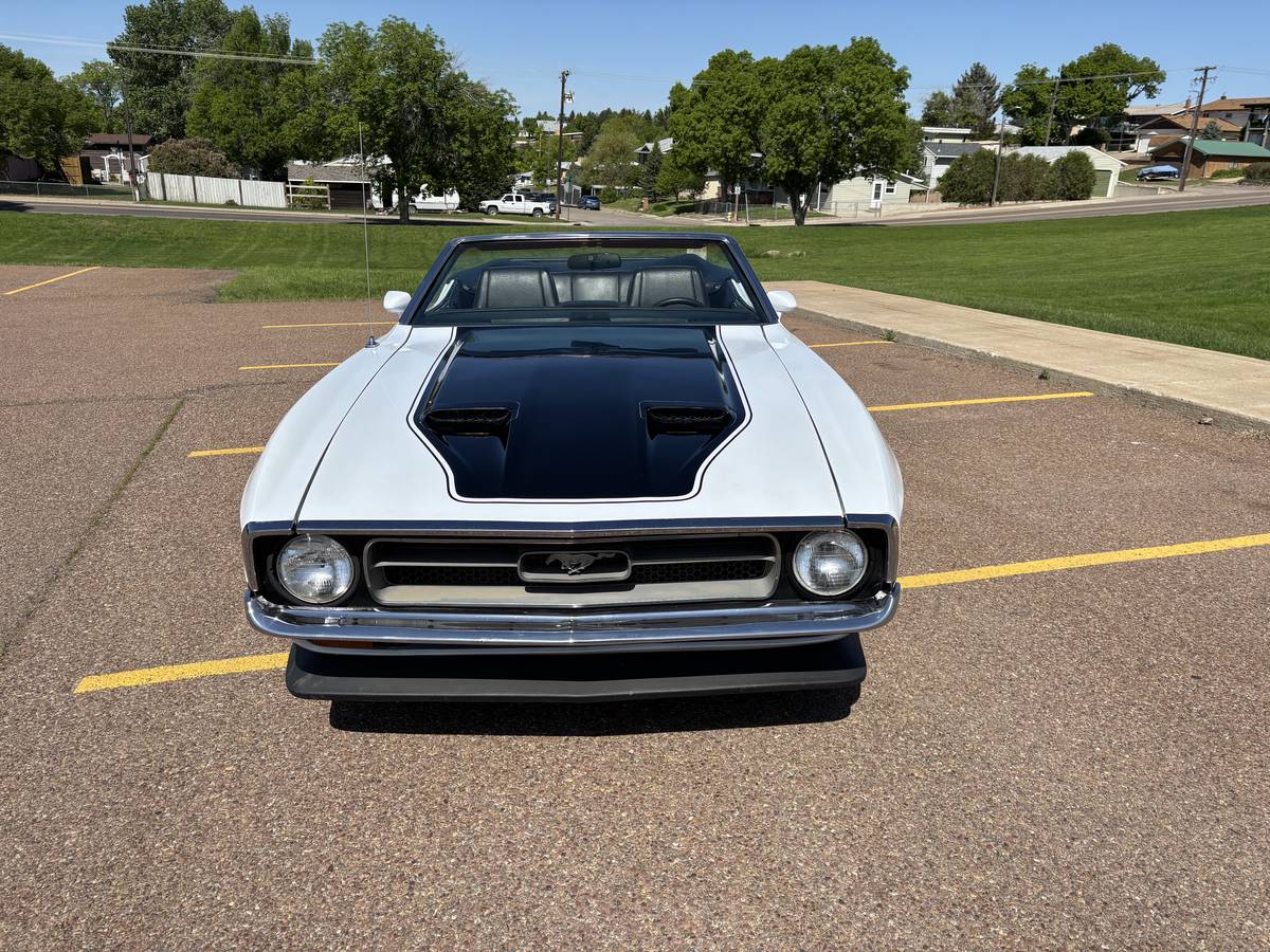 Ford-Mustang-convertible-1972-white