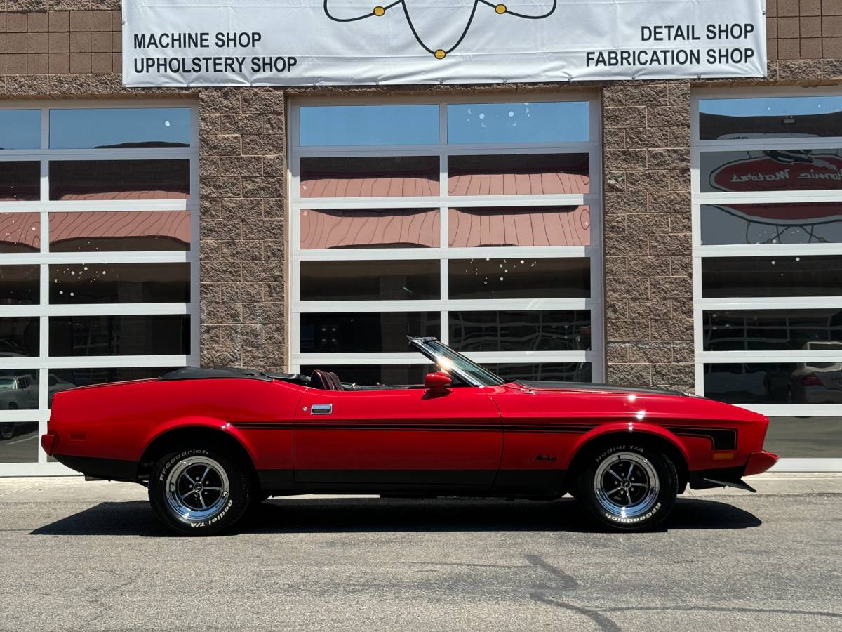 Ford-Mustang-convertible-1973-red-2