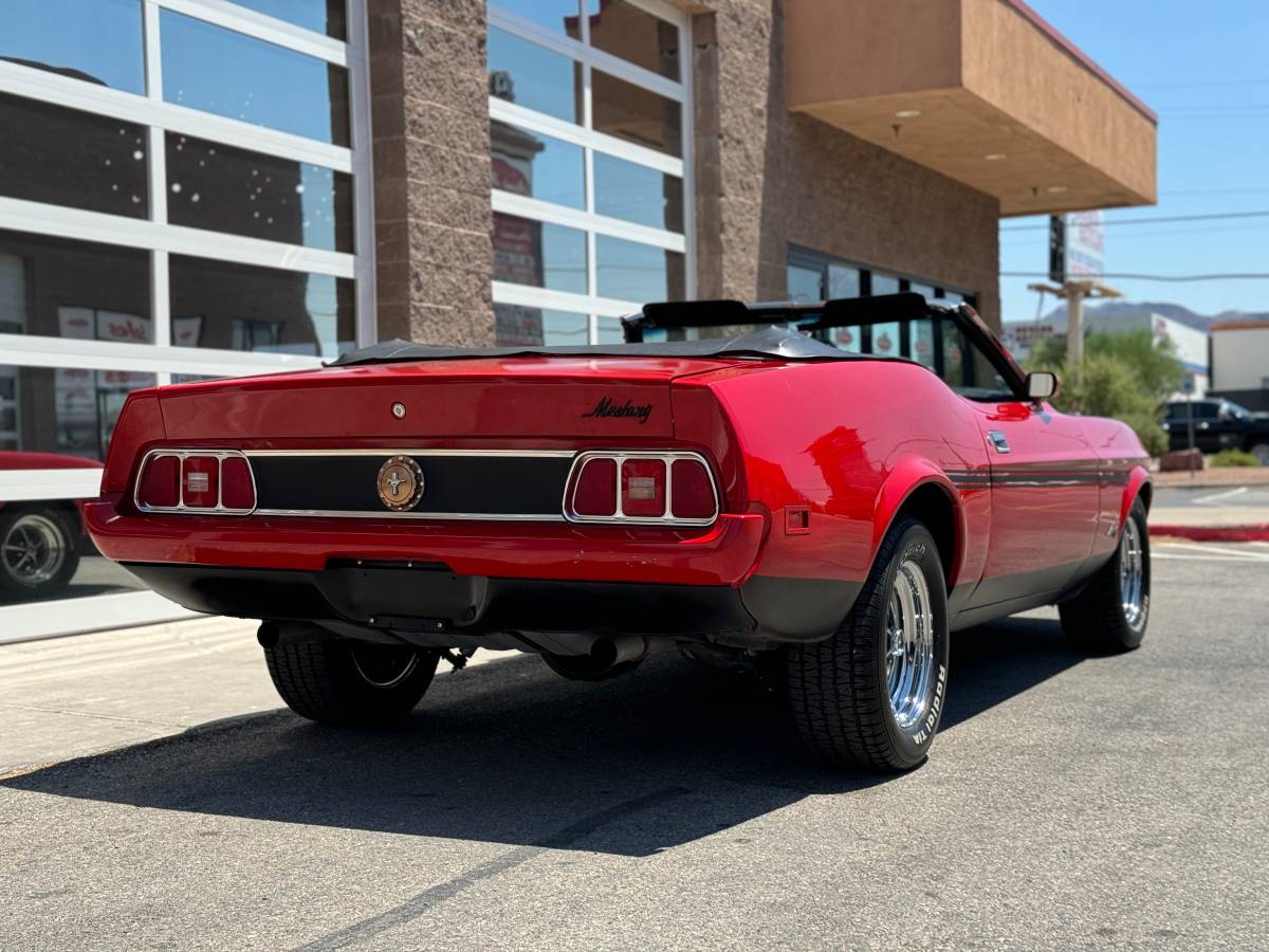 Ford-Mustang-convertible-1973-red-3