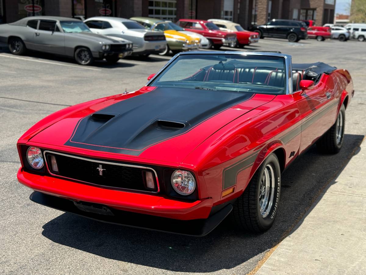 Ford-Mustang-convertible-1973-red-5