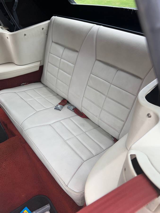 Ford-Mustang-convertible-1986-red-13