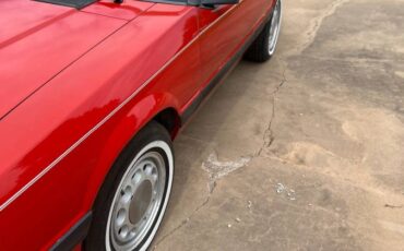 Ford-Mustang-convertible-1986-red-4