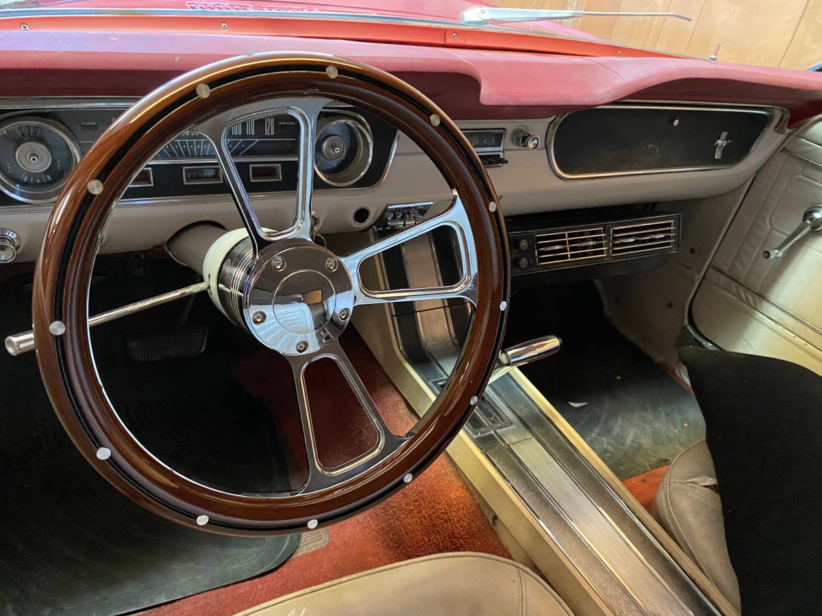 Ford-Mustang-cope-1965-red-14