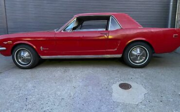 Ford-Mustang-cope-1965-red
