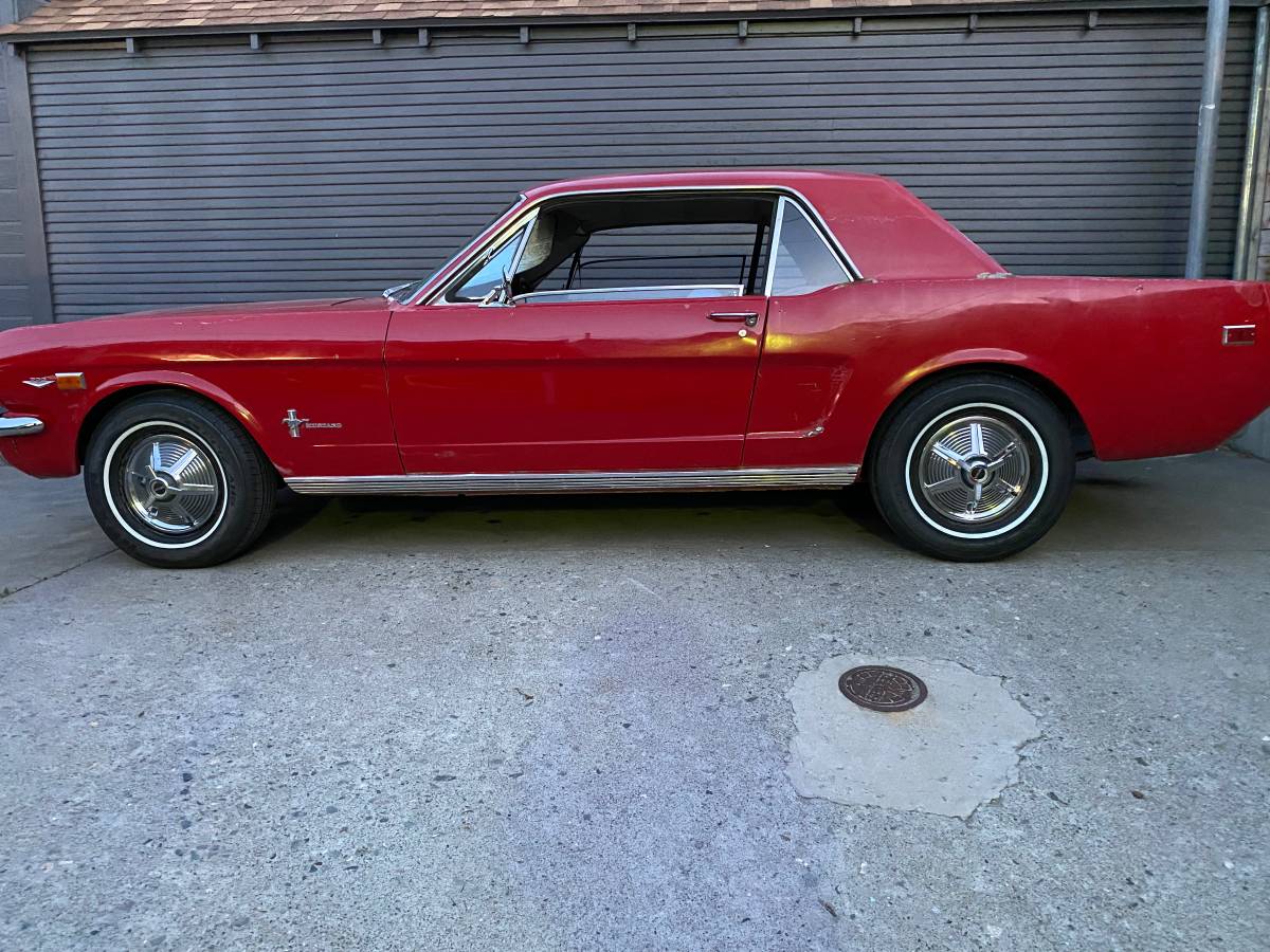 Ford-Mustang-cope-1965-red