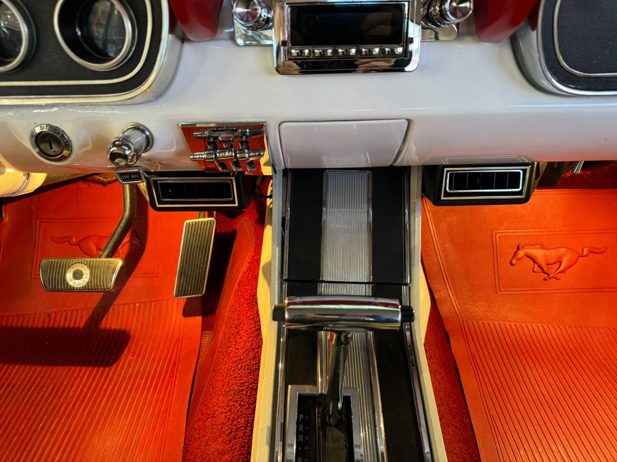 Ford-Mustang-coupe-1966-red-17
