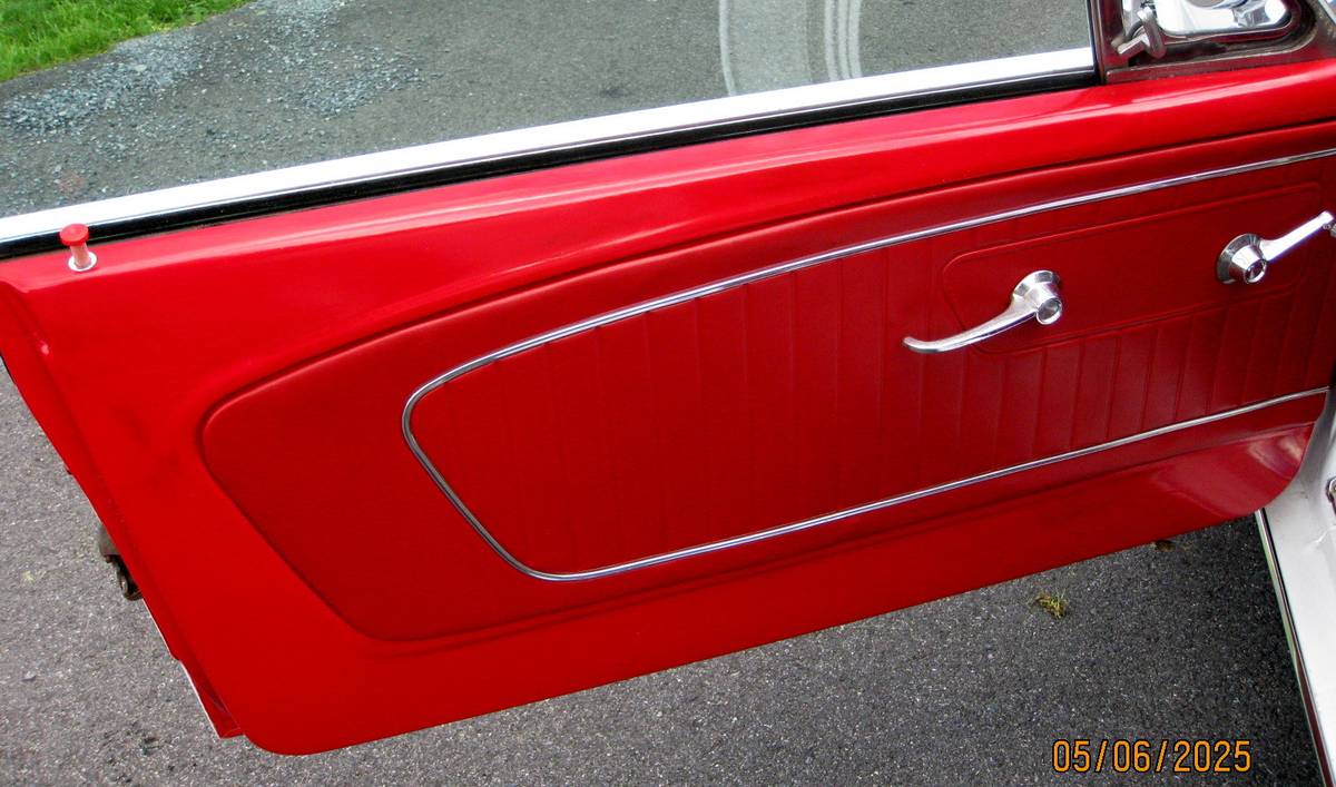 Ford-Mustang-fastback-1964-white-11