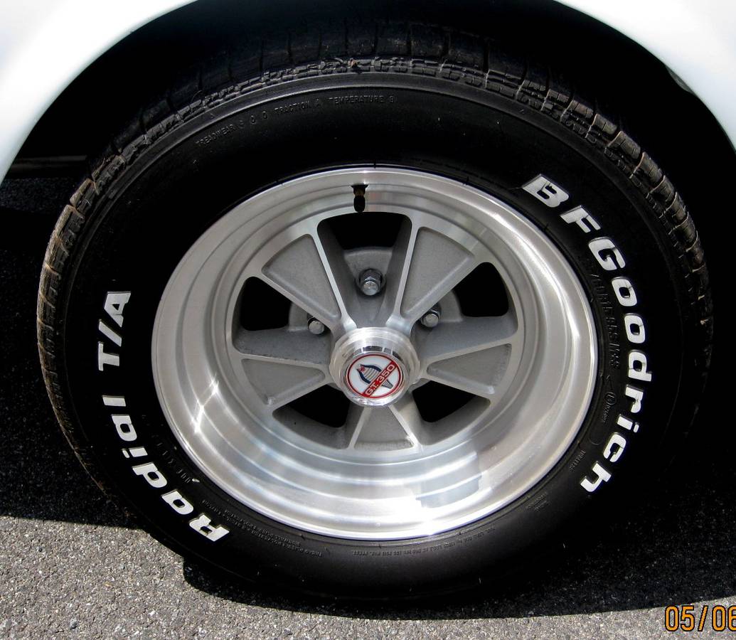 Ford-Mustang-fastback-1964-white-23