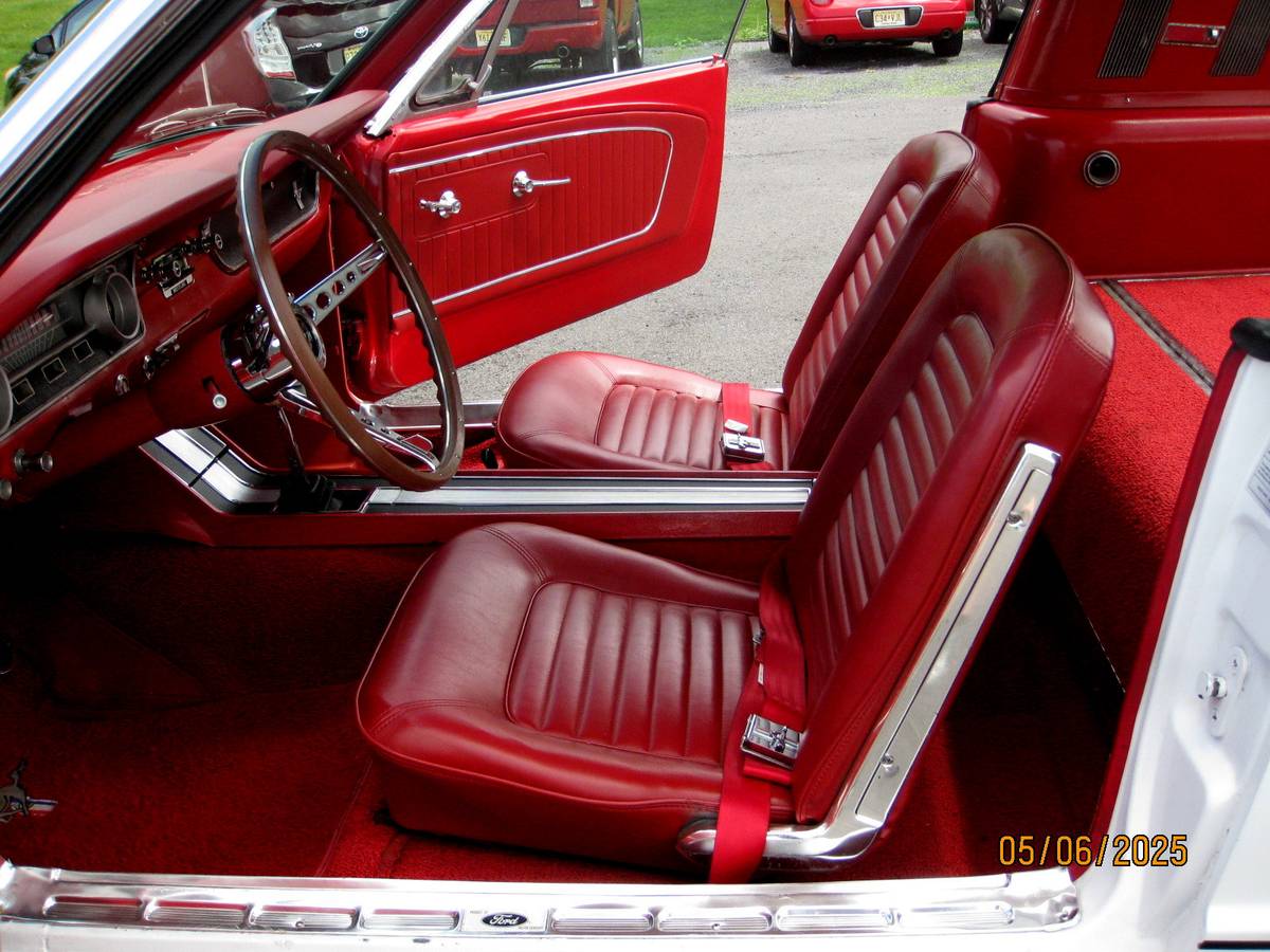 Ford-Mustang-fastback-1964-white-7