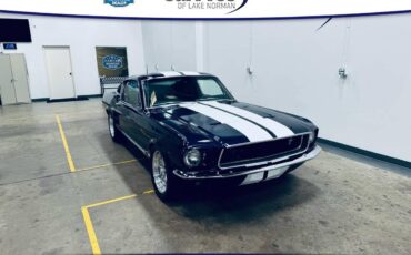 Ford-Mustang-fastback-1967-blue