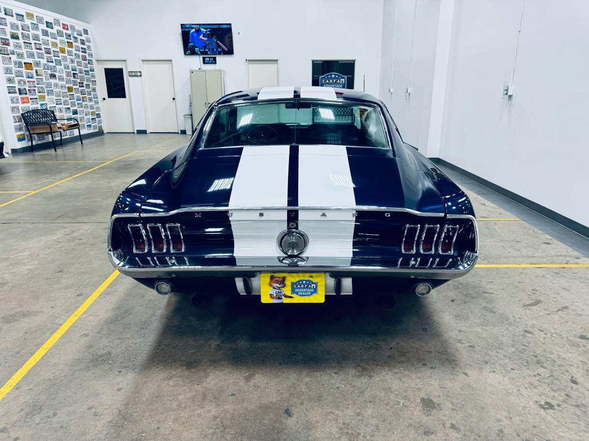Ford-Mustang-fastback-1967-blue-5