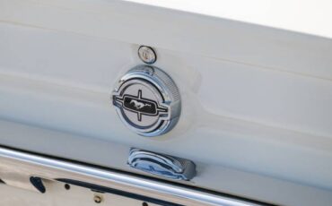 Ford-Mustang-fastback-1968-white-1