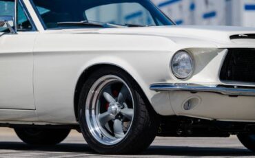 Ford-Mustang-fastback-1968-white-10