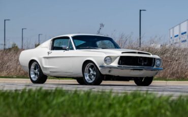 Ford-Mustang-fastback-1968-white-20