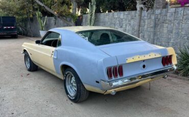 Ford-Mustang-fastback-1969-yellow-1