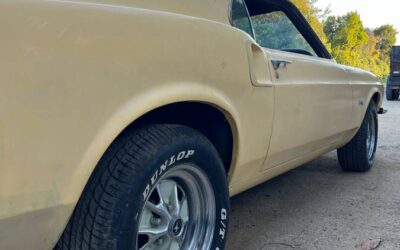 Ford Mustang fastback  1969 yellow