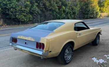 Ford-Mustang-fastback-1969-yellow-3