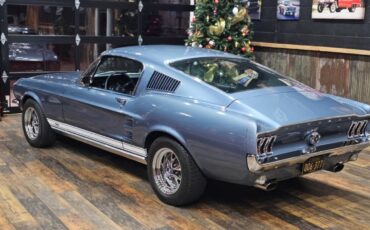 Ford-Mustang-gt-1967-blue-1