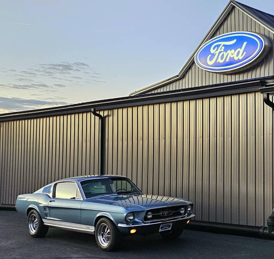 Ford-Mustang-gt-1967-blue-4