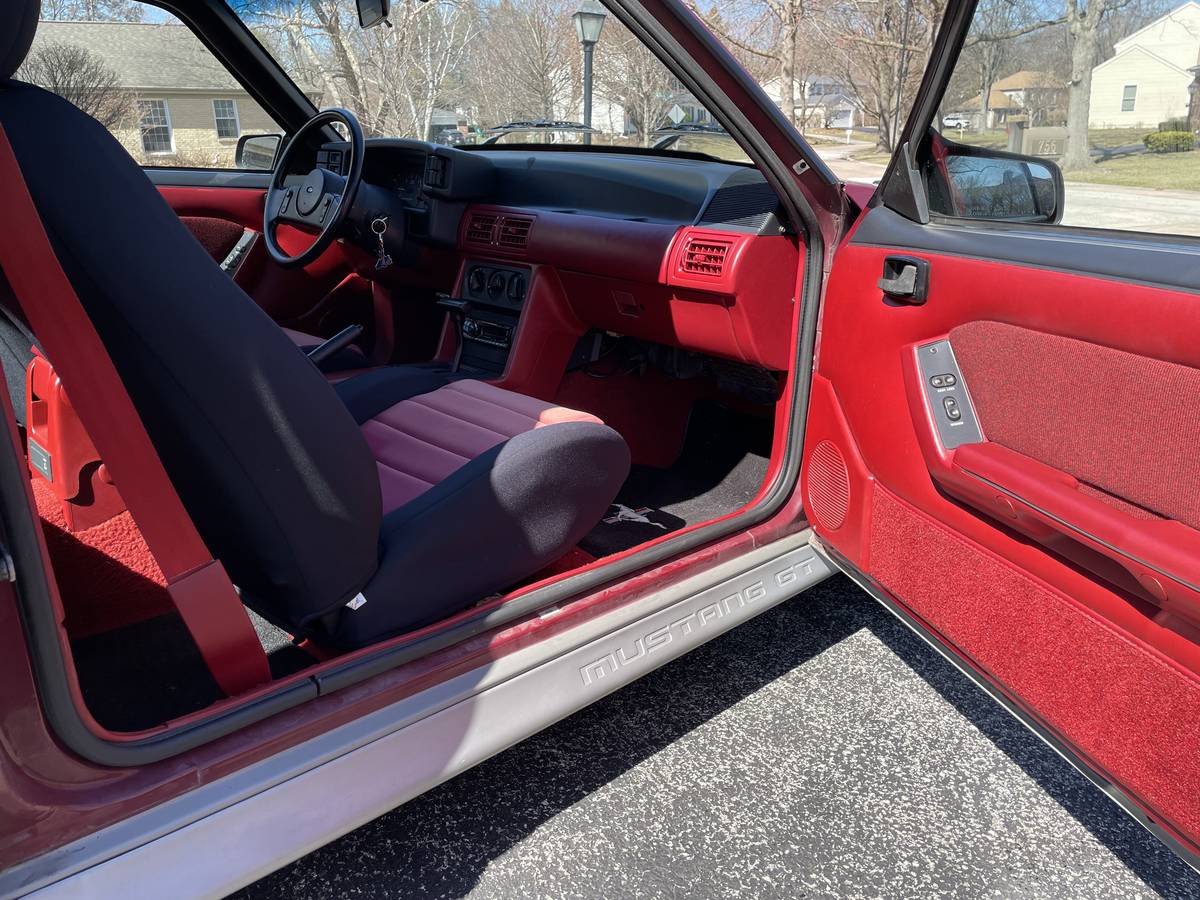 Ford-Mustang-gt-1989-red-11