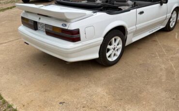Ford-Mustang-gt-1991-white-1