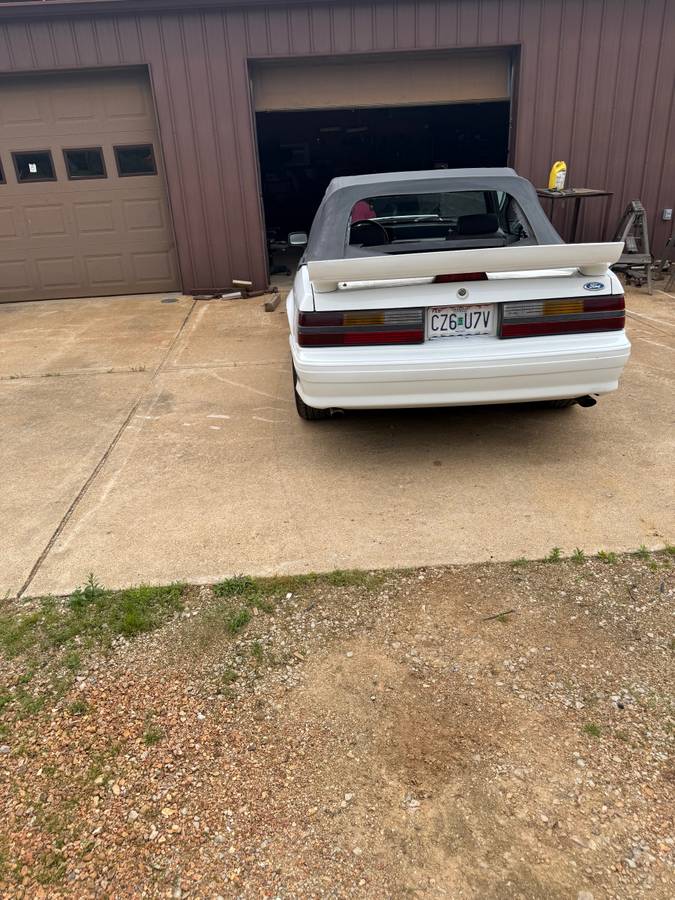 Ford-Mustang-gt-1991-white-14