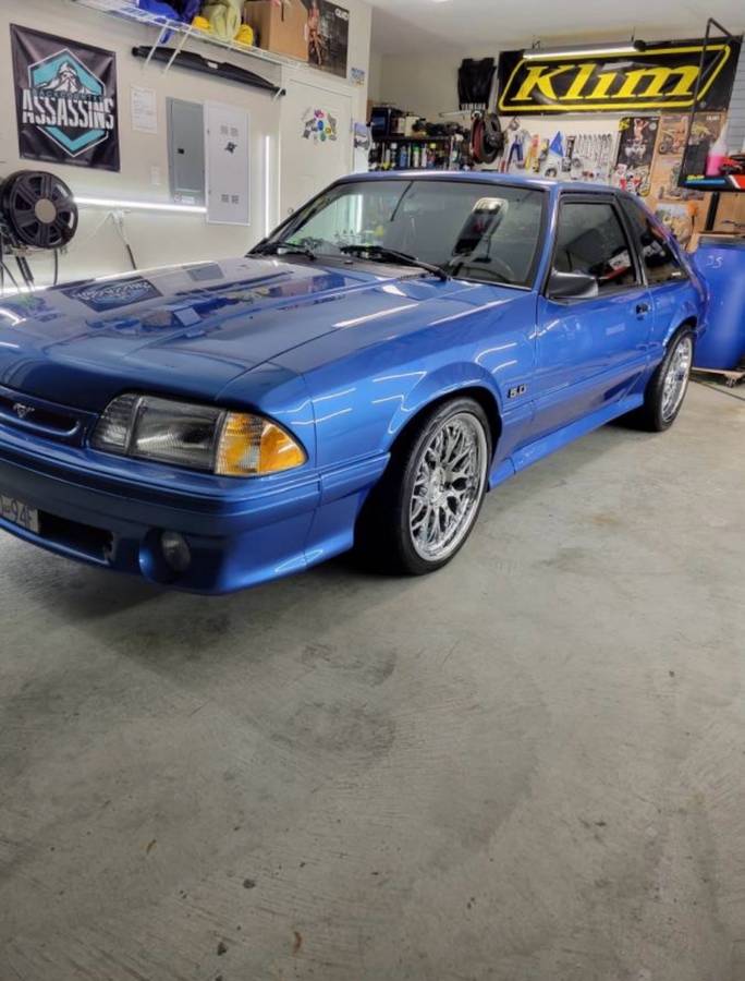 Ford-Mustang-gt-1993-blue-3