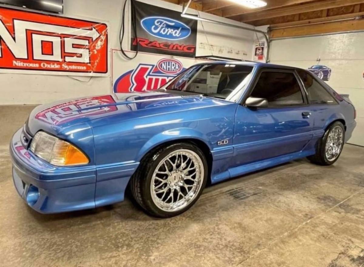 Ford Mustang gt  1993 blue