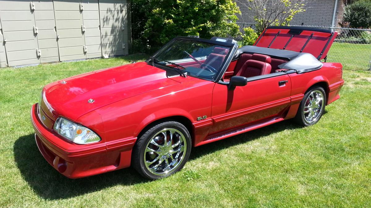 Ford-Mustang-gt-convertible-1989-5