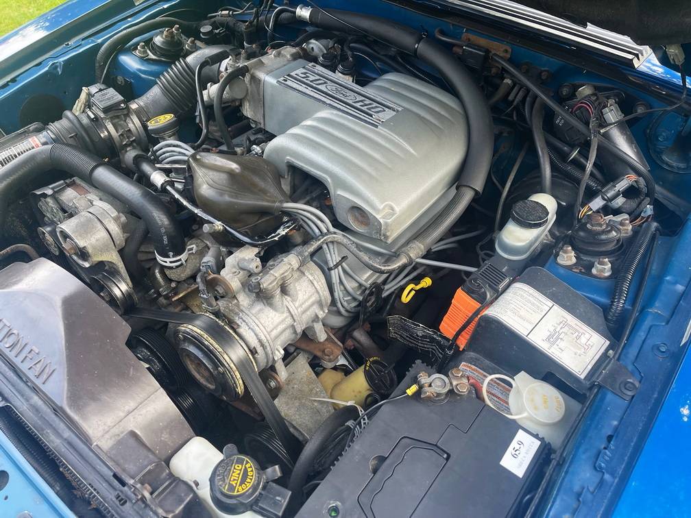 Ford-Mustang-gt-convertible-1990-blue-22