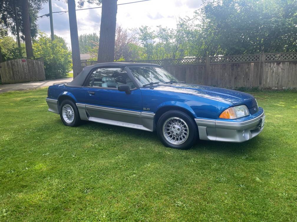 Ford-Mustang-gt-convertible-1990-blue-3