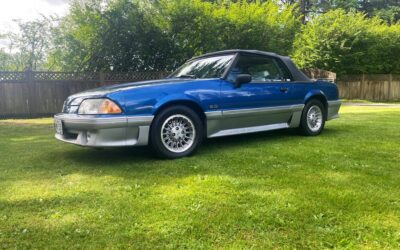 Ford Mustang gt convertible  1990 blue
