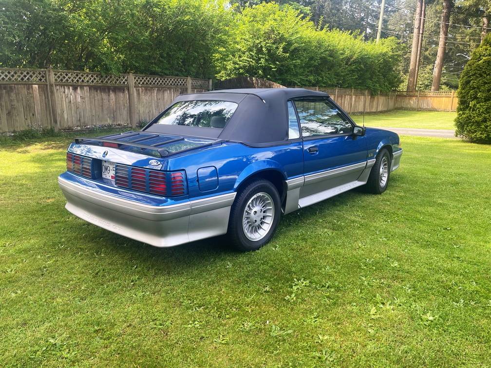 Ford-Mustang-gt-convertible-1990-blue-5