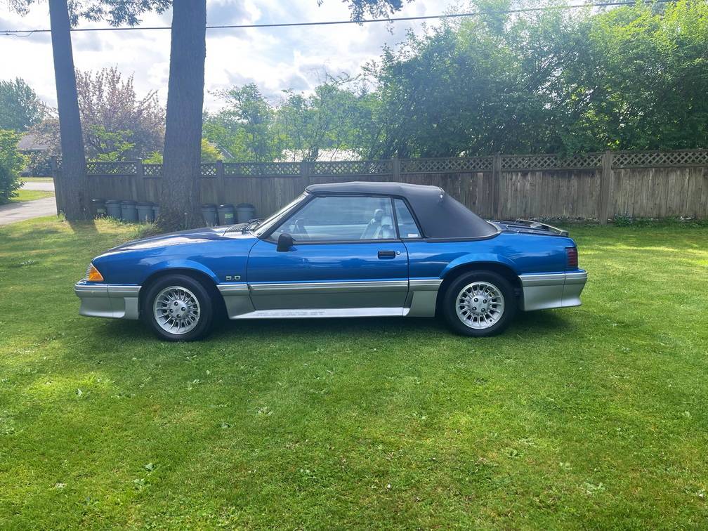 Ford-Mustang-gt-convertible-1990-blue-7