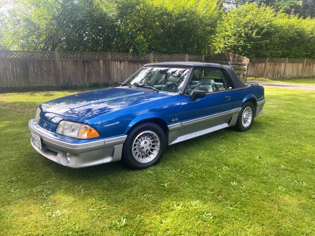 Ford-Mustang-gt-convertible-1990-blue-8