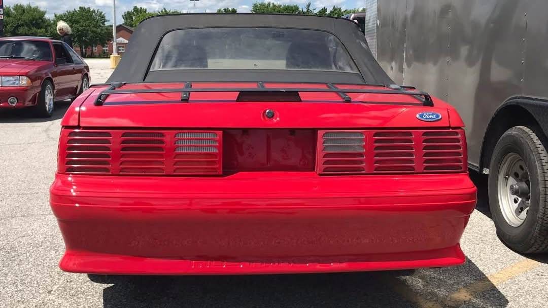 Ford-Mustang-gt-convertible-1990-red-7