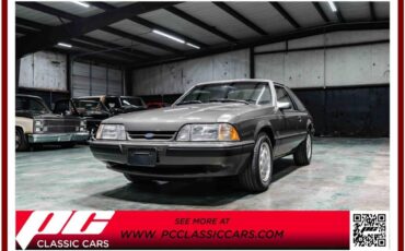 Ford-Mustang-lx-hatch-1990